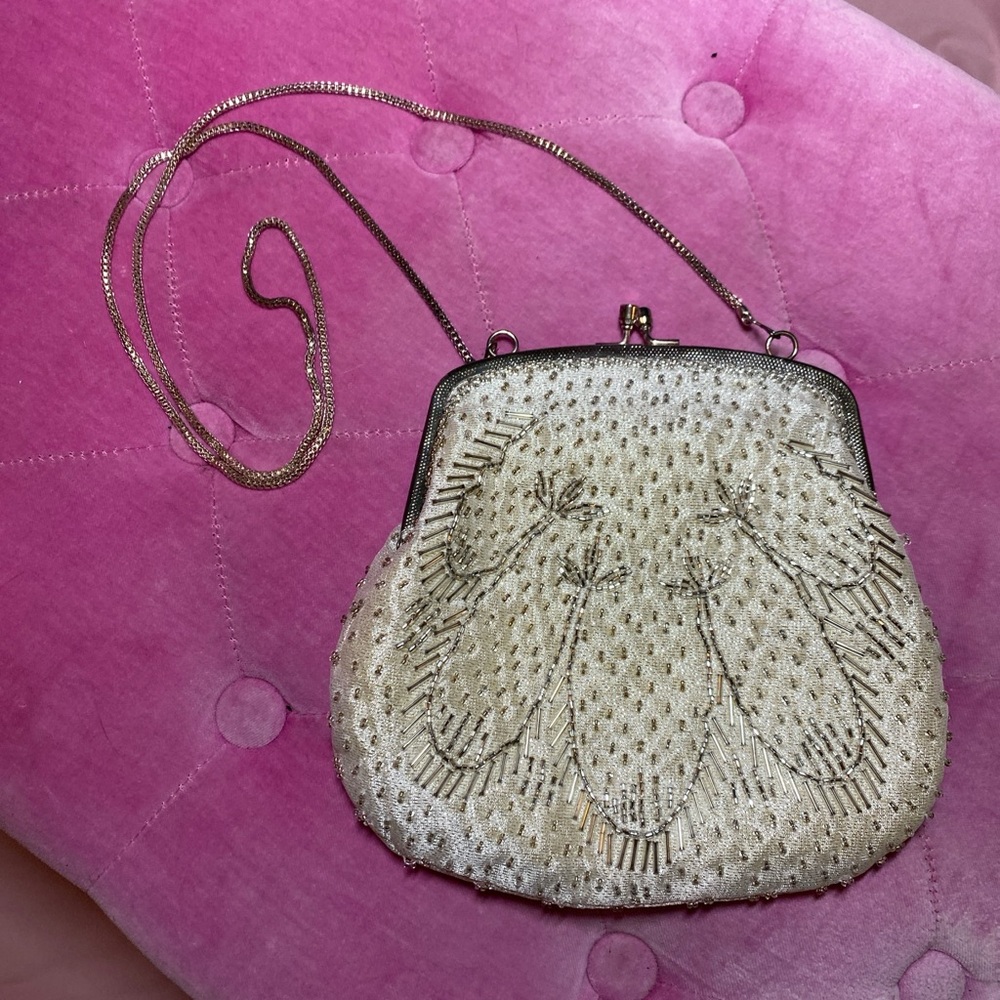 Elegant Beaded Cream Evening Bag